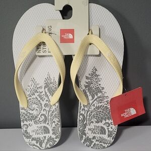 NWT Women's The North Face Flip Flops (Size 8/9, Large)